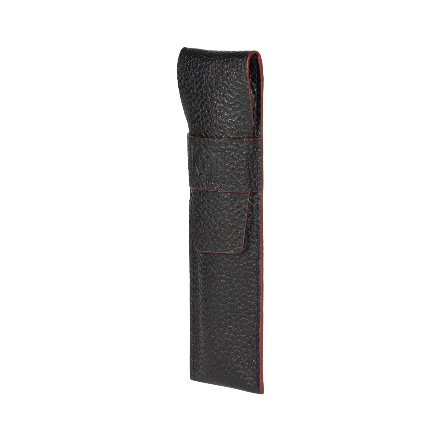 K0028AB | Husă pentru pix din piele naturală, granulație de dolar - Culoare neagră cu margini roșii - Dimensiuni: 4,5 x 16,5 x 1 cm - Ambalare: Cutie cadou inferioară/capac