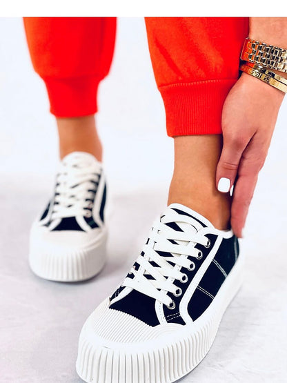 Adidași model 176132 Inello