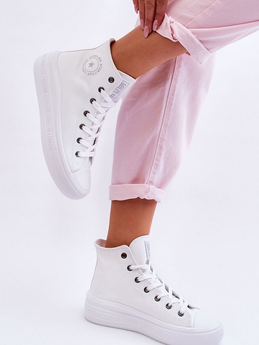 Adidași model 180655 Step in style